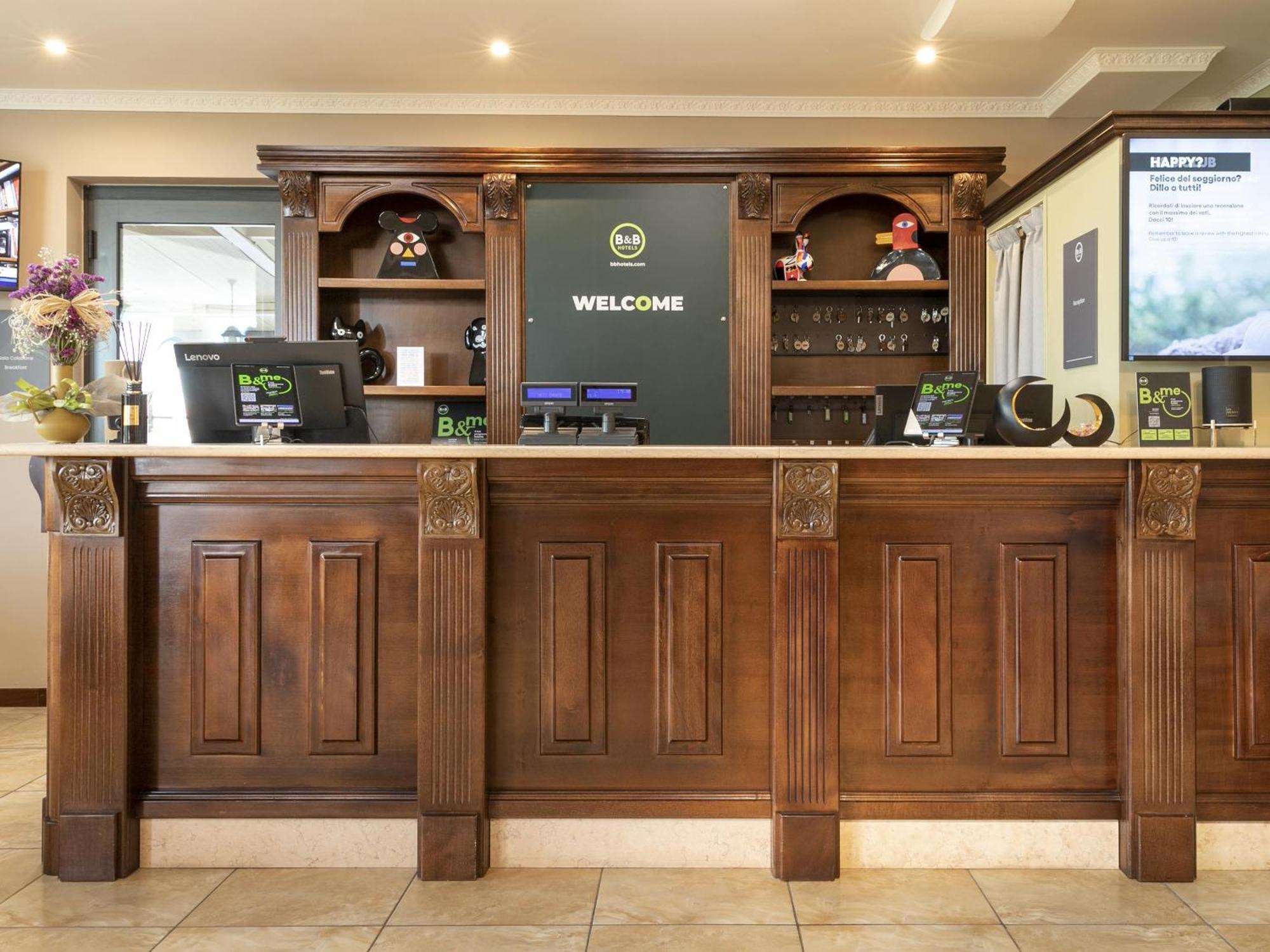 B&B Hotel Pomezia Cortese Экстерьер фото