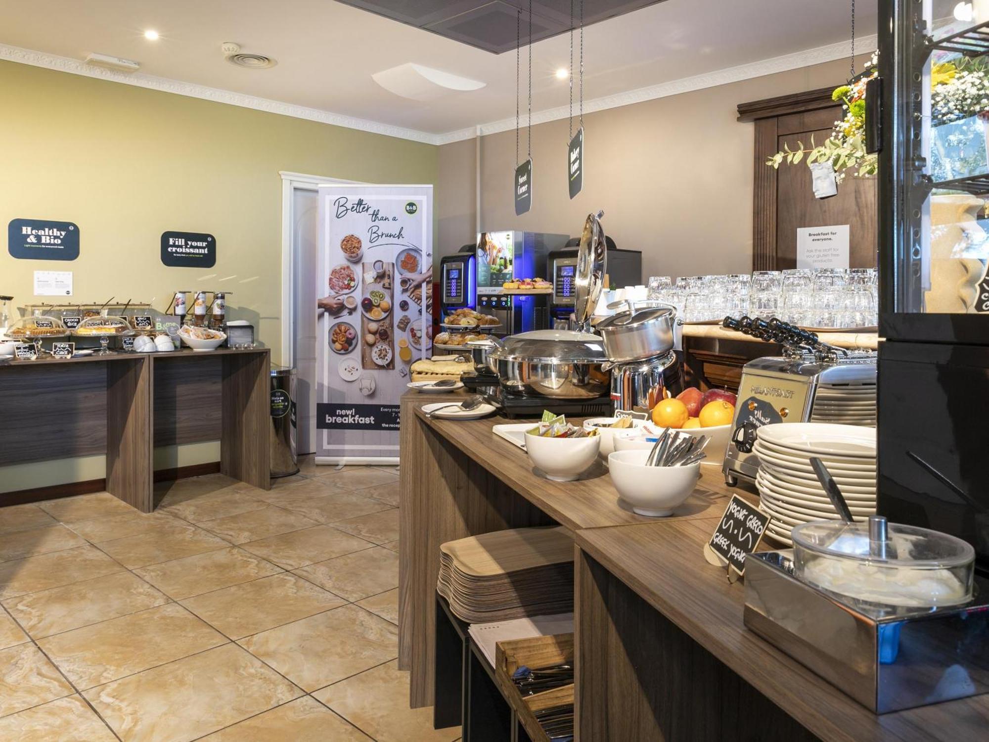 B&B Hotel Pomezia Cortese Экстерьер фото