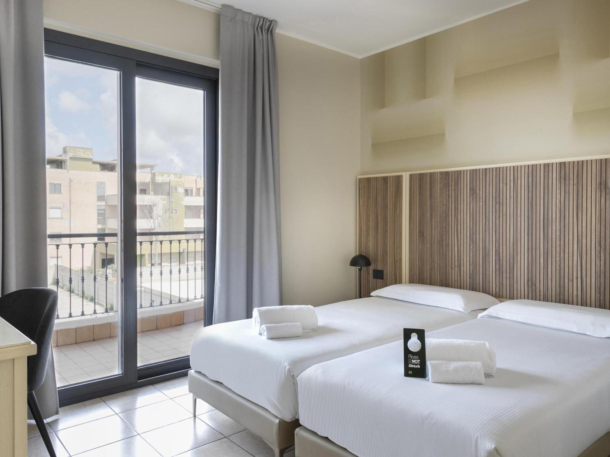 B&B Hotel Pomezia Cortese Экстерьер фото