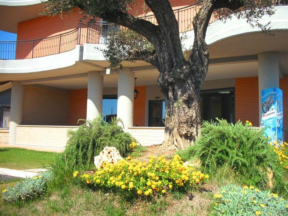 B&B Hotel Pomezia Cortese Экстерьер фото