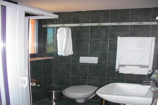 B&B Hotel Pomezia Cortese Экстерьер фото